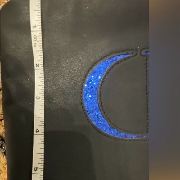 Dior makeup bag - Picture 9 of 11